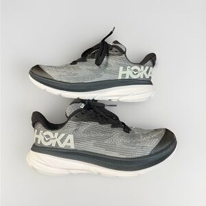 Hoka Clifton 9 Youth, Kids Grade School, Black and Gray | Size 3.5 Youth